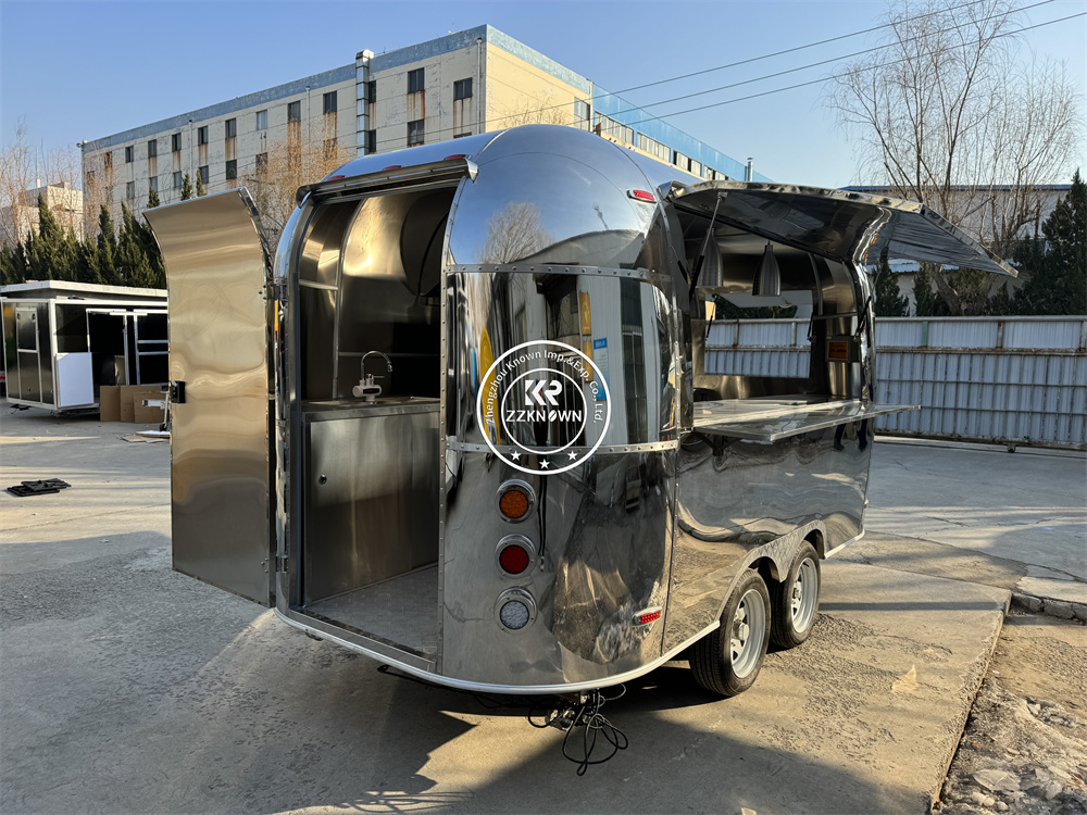 2025 契約ケータリング コーヒー フード トレーラー 完 - Coffee Van Equipment のレビューと価格